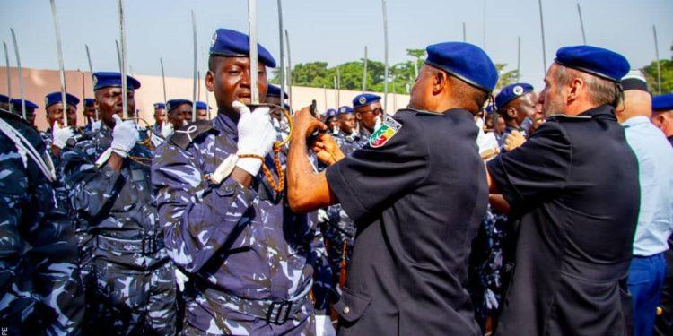 Port de galon de commissaire : 243 Cb et Cba de l&rsquo;ex-Gendarmerie rebaptisés