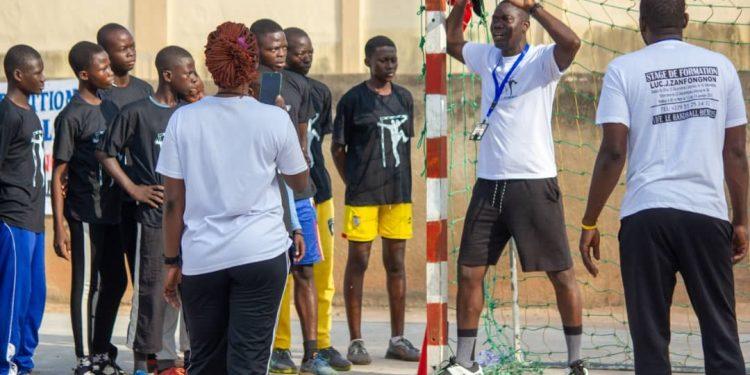 Formation et mise à niveau des gardiens de but de handball : Pari gagné pour Josias Zanfongnon à Parakou