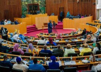 L'élection présidentielle aura lieu le 15 décembre 2024 au Sénégal et le président sortant Macky Sall restera au pouvoir jusqu'à cette date.