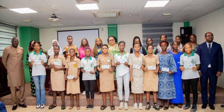 Remise de bourses d’études à des filles méritantes : Le Masm et la Cedeao célèbrent l’excellence en milieu scolaire