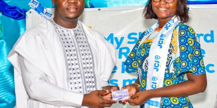 Fidélisation des membres de la Jci Bénin : Mikhson Kouvèglo lance la carte « My shop Card »