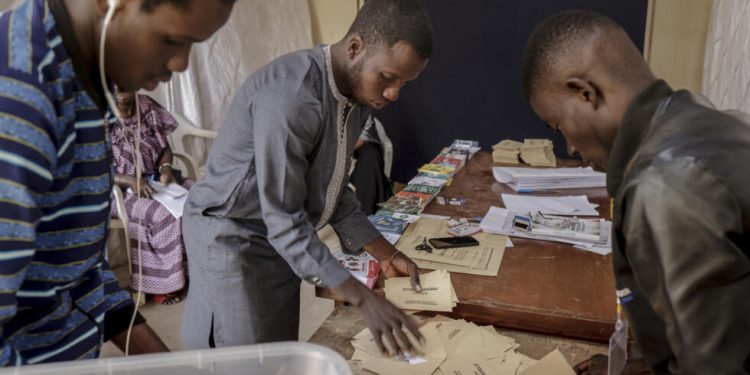 Présidentielle: Les Sénégalais dans l&rsquo;attente des résultats