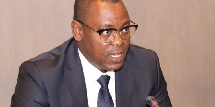 Le Bénin a un nouvel ambassadeur adjoint et envoyé spécial en Haïti. Il a nom Pamphile Zomahoun. Nommé ce mercredi 17 avril 2024, le promu était Directeur des services de liaison et de la documentation (Dsld), l'organisme des services de renseignement béninois.