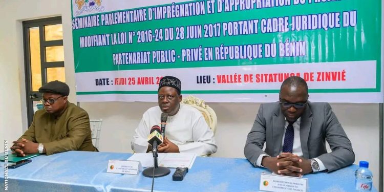 Atelier parlementaire à Zinvié sur la loi cadre juridique du partenariat PP : Les députés s&rsquo;imprègnent et s&rsquo;approprient le contenu