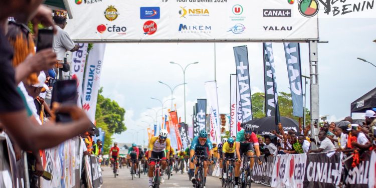 19ème Tour cycliste International du Bénin : L’Algérien Yacine Hamza vainqueur de l’étape 4
