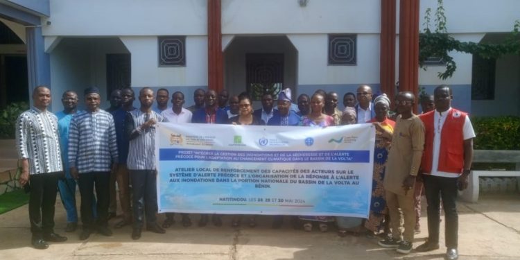 Système d&rsquo;alerte précoce aux inondations dans le Bassin de la Volta au Bénin : Les capacités des acteurs renforcées