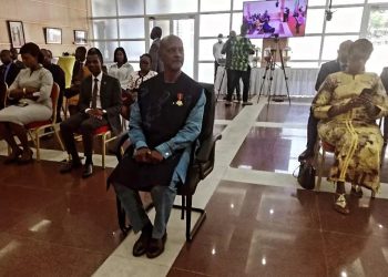 En fin de mission au Bénin : Salvator Niyonzima élevé au rang de chevalier de l’Ordre national