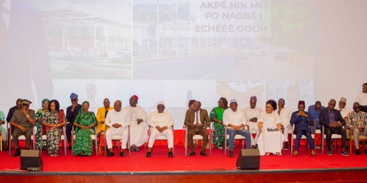 La délégation gouvernementale a été accueillie à Cotonou, le mardi 4 juin 2024, dans le cadre de la tournée de réédition de comptes.