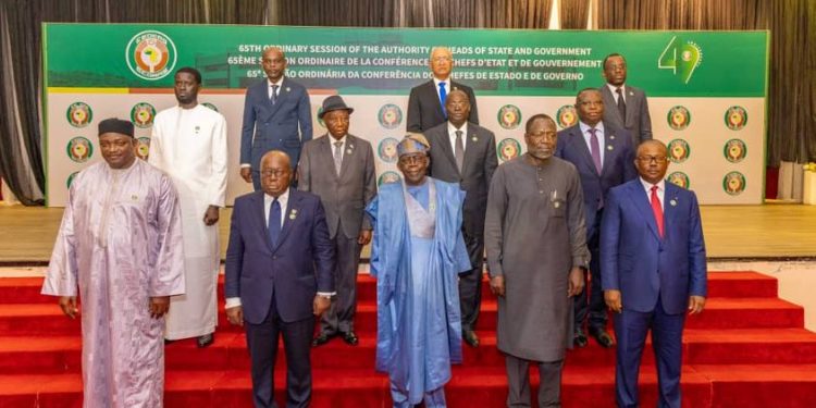 La Conférence des Chefs d’État et de gouvernement de la Cedéao a tenu sa 65ème session ordinaire le 7 juillet 2024 à Abuja.