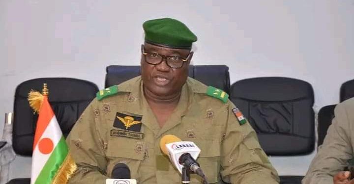 Médiation dans la crise avec le Niger : Voici les envoyés de Tiani à Cotonou