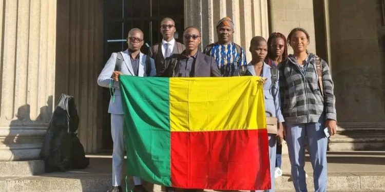 Joie 2024 à Natitingou : Des experts dévoilent les clés pour une orientation efficace