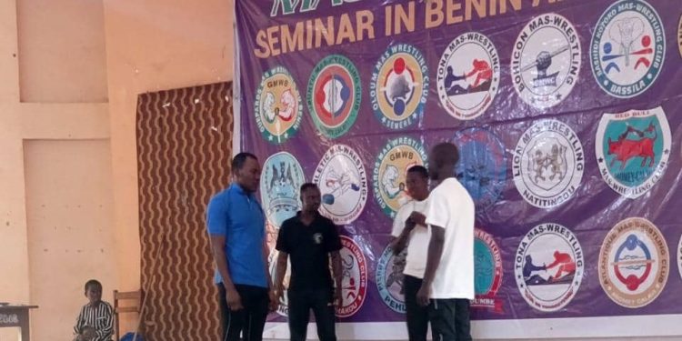 Promotion du Mas Wrestling au Bénin : Des coachs, officiels techniques et arbitres formés à Natitingou