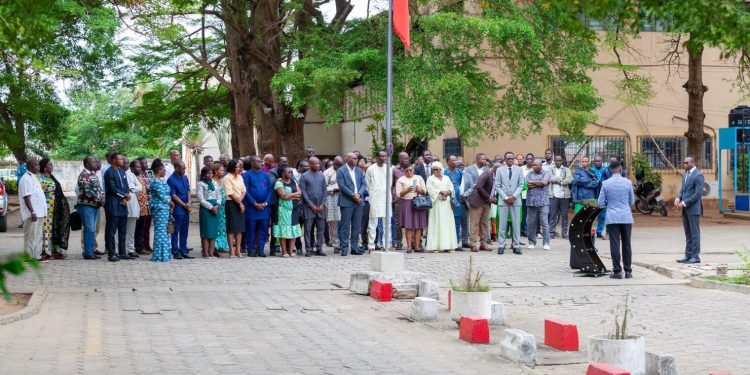 Port autonome de Cotonou : Acquisition de 5 tracteurs et un chariot élévateur
