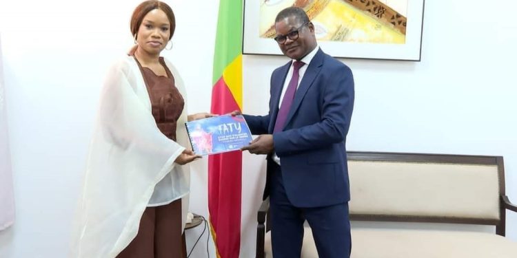 Violences faites aux femmes : L’artiste Faty organise une tournée musicale nationale
