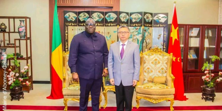 Fruit de la coopération sino-béninoise : Un terrain de sport moderne bientôt construit à Abomey-Calavi