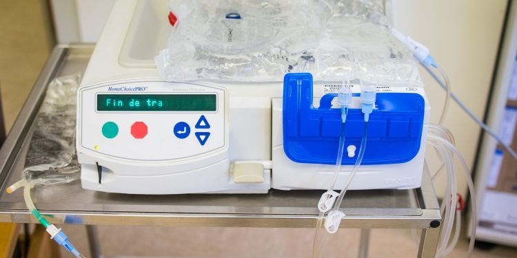 Exonération des droits et taxes de douane sur les kits de dialyse : Avis partagés d’acteurs politiques et de patient