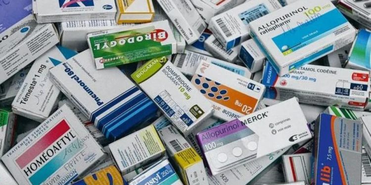 Vente de médicaments périmés à Porto-Novo : Une pharmacie épinglée écope d’une sanction pécuniaire