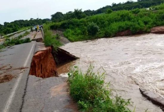 Bénin : Le pont sur le fleuve Wessi en passe de céder à Tchaourou