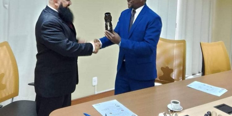 Promotion du Mas-Wrestling béninois et africain : El Hadj Fousseni Hassane du Bénin décroche un contrat d’envergure