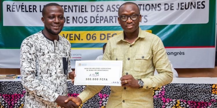 Pour leur engagement au service de la communauté : La Djlva de Judicaël Biaou prime 28 associations de jeunes