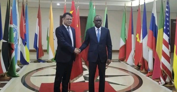 Nouvel ambassadeur de la République populaire de Chine au Bénin : Wei Zhang remet les copies figurées de ses lettres de créance