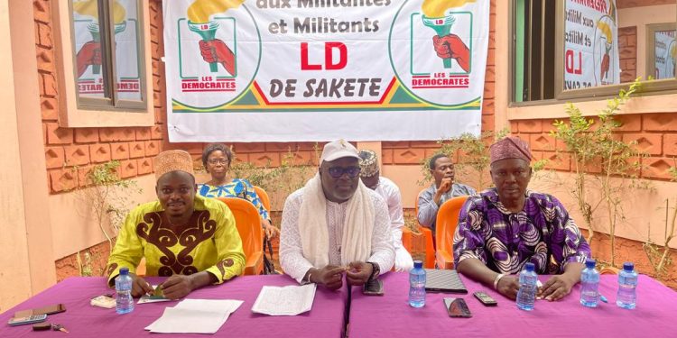 Sortie politique du parti Les Démocrates à Sakété : Le nouvel engagement de Emmanuel Amoussou pour 2026