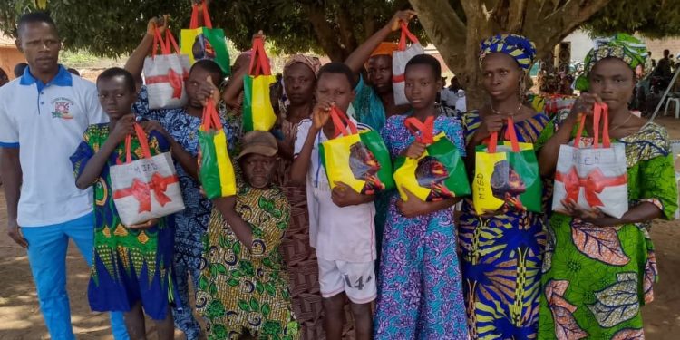 Distribution de kits alimentaires à Za-Tanta : Mjed exprime sa générosité envers les couches défavorisées