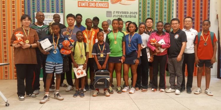 Cérémonie de remise d’attestations de participation à la formation gratuite en sérigraphie : La mairie des jeunes de Sèmè-Podji fait œuvre utile