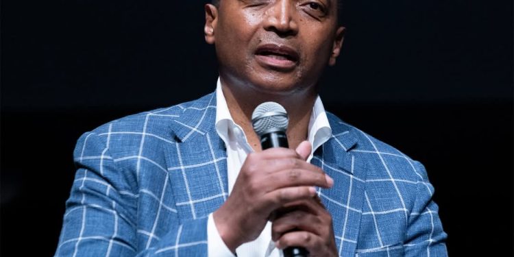 Patrice Motsepe sur l’élection de Kirsty Coventry à la présidence du Cio : « Une immense source de fierté pour l’Afrique »