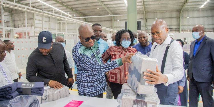 Visite des maires à la Zone économique spéciale de Glo-Djigbé : Luc Atrokpo et ses pairs félicitent Talon pour sa vision hautement appréciable