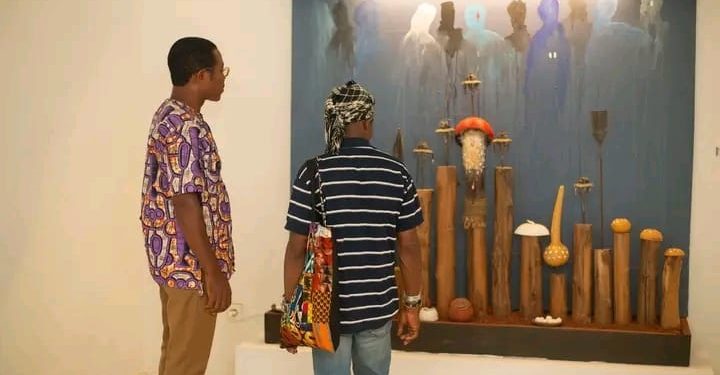 Exposition « Kancicà » à l’espace culturel « Le Centre » : L’artiste Bamouss explore le lien entre les mondes physique et spirituel