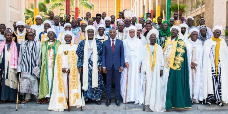 Dépolitisation de la chefferie traditionnelle au Bénin : Une avancée majeure à saluer