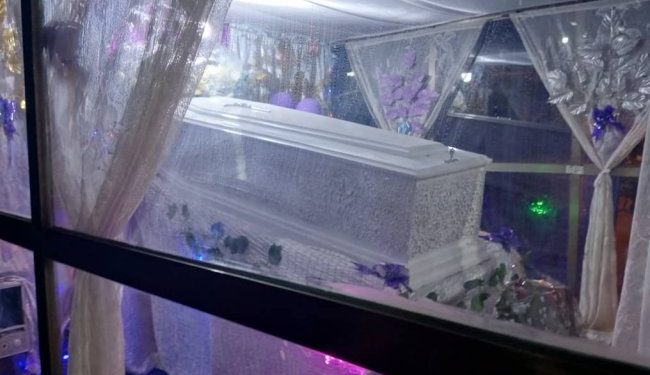 Obsèques de Kouaro Yves Chabi à Parakou : Une veillée funèbre chargée d’émotions