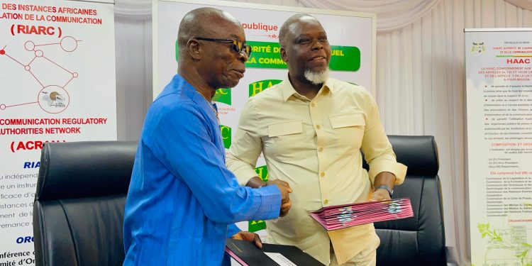 Bénin : La Haac renouvelle la convention d&rsquo;exploitation de six radios