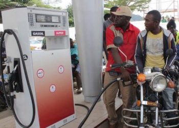 Afrique: Chute du prix de carburant dans plusieurs pays