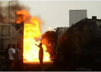 Explosion au port de shahid Rajaee en Iran : Le président Pezeshkian exprime ses condoléances et annonce l&rsquo;ouverture d&rsquo;une enquête