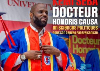 Rdc : Kemi Seba décoré Docteur honoris causa en sciences politiques à Kinshasa