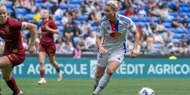 Olympique lyonnais féminin : Eugénie Le Sommer quitte l&rsquo;Ol après 15 saisons de légende