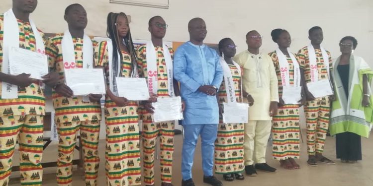 Remise d’attestations au journal l’étudiant noir de l’Up : Une dizaine de journalistes mis sur le marché de l’emploi