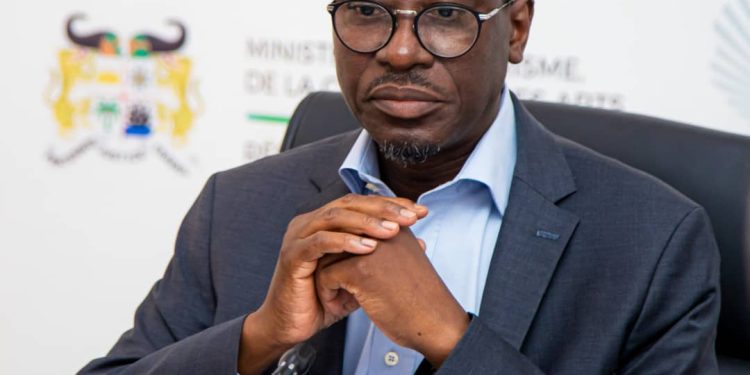 Lutte contre la piraterie des œuvres littéraires et artistiques : Jean-Michel Abimbola envoie 11 soldats en mission