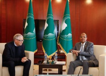 Renforcement des systèmes de santé en Afrique : Bill Gates échange avec le président de la Commission de l’Ua