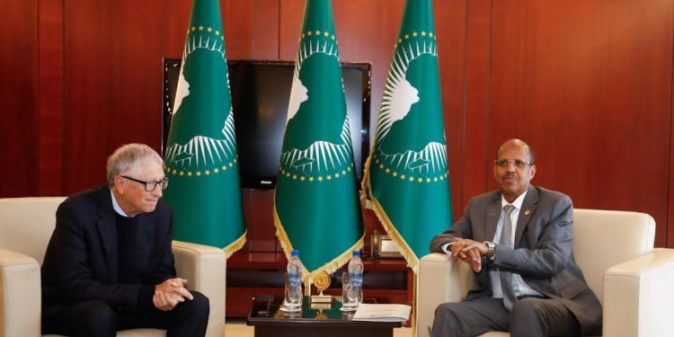 Renforcement des systèmes de santé en Afrique : Bill Gates échange avec le président de la Commission de l&rsquo;Ua