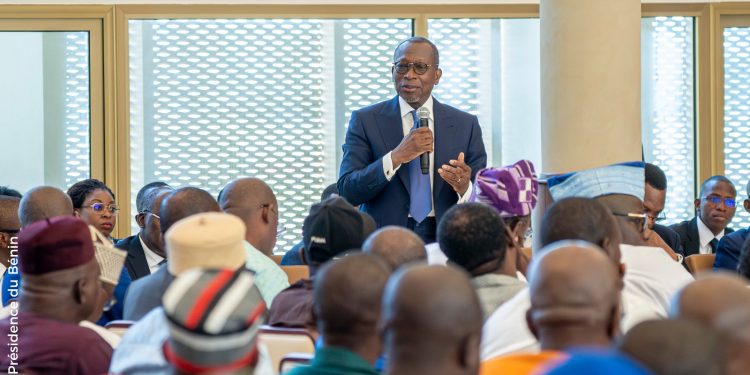 Renforcement de la gouvernance locale au Bénin : Talon échange avec les acteurs pour une décentralisation plus efficace