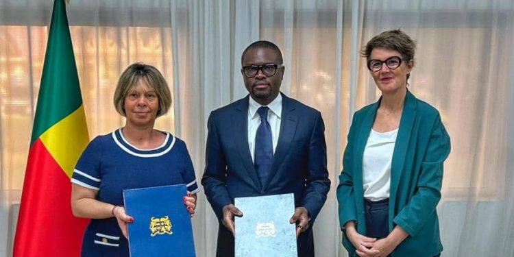 La France renforce la protection civile au Bénin
