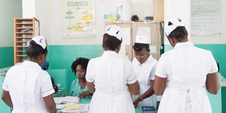 Nigeria : Des infirmières entament une grève de sept jours