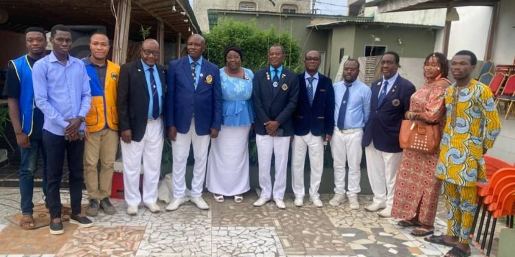 Lions club Abomey-Calavi Acacia : Karl Miguel Attiba passe la main à Serge Yebe