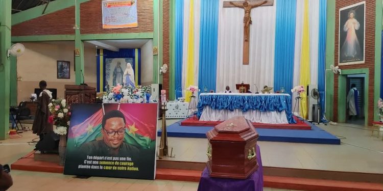 Burkina Faso : Alino Faso conduit à sa dernière demeure