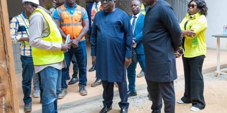 5ème arrondissement de Porto-Novo : Louis Vlavonou visite le chantier du marché Ouando