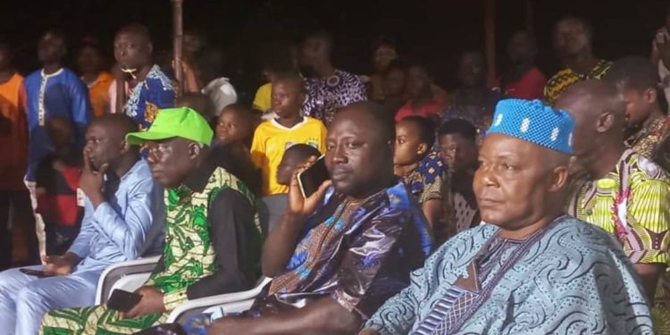 Clôture de la foire de l’indépendance à Za-Kpota : Le théâtre se mêle au commerce pour prêcher les valeurs culturelles