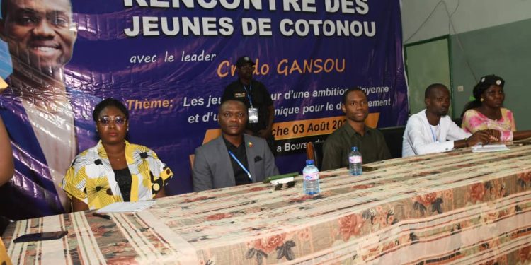 Autour d&rsquo;une vision citoyenne et ambitieuse : Credo Gansou réunit la jeunesse de Cotonou